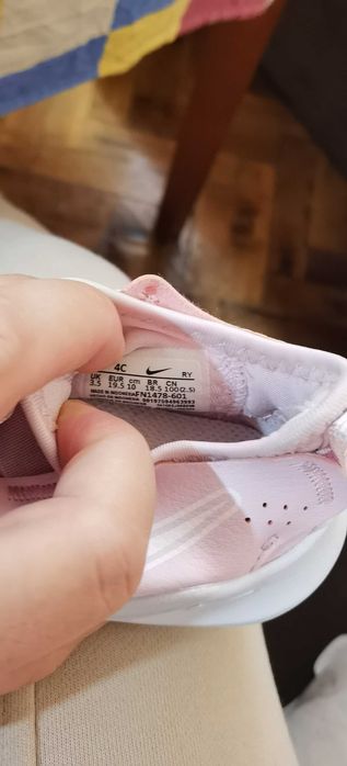 Бебешки маратонки в много добро състояние