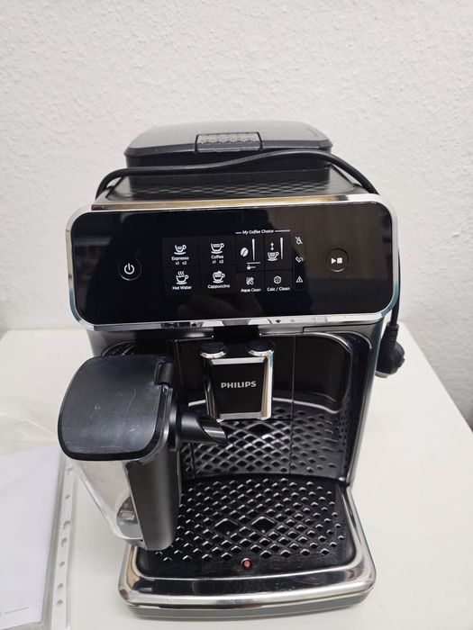 Предлагам кафе машини роботи