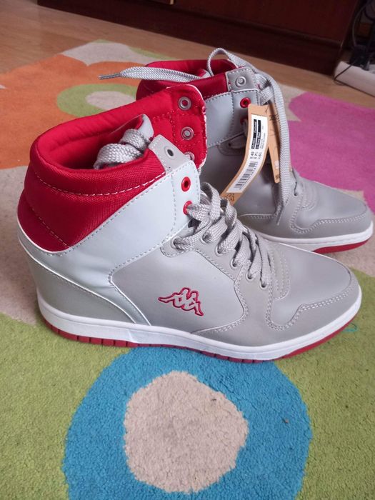 Чисто нови кецове с платформа Kappa