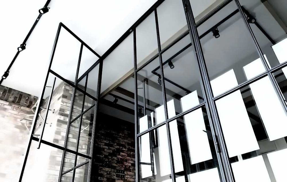 Раздвижные перегородки и двери в стиле Loft