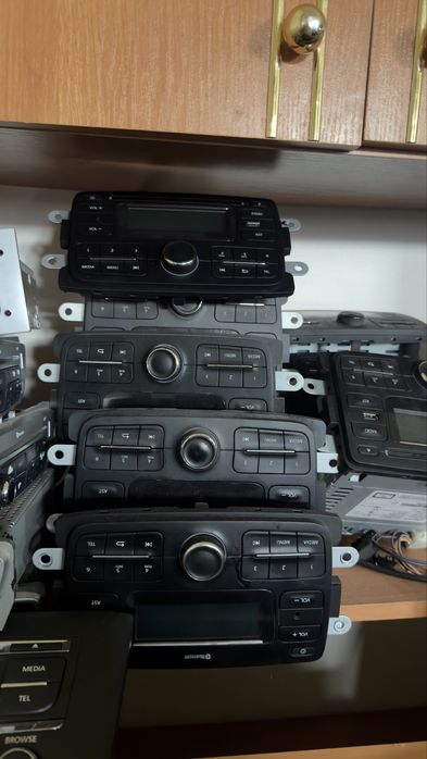 radio caset CD dacia logan 2  sandero 2 Mcv Duster renault laguna 3