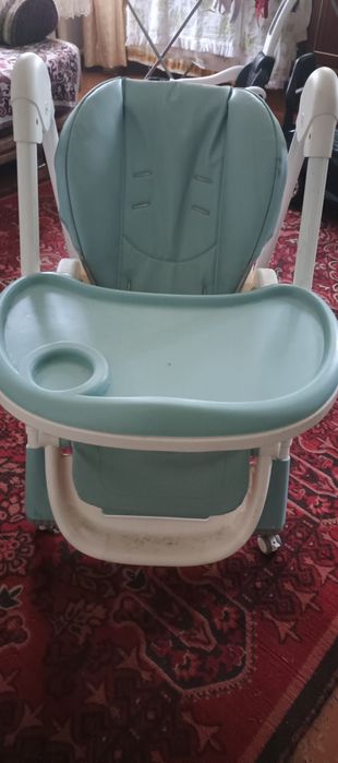Продам стульчик для кормления
