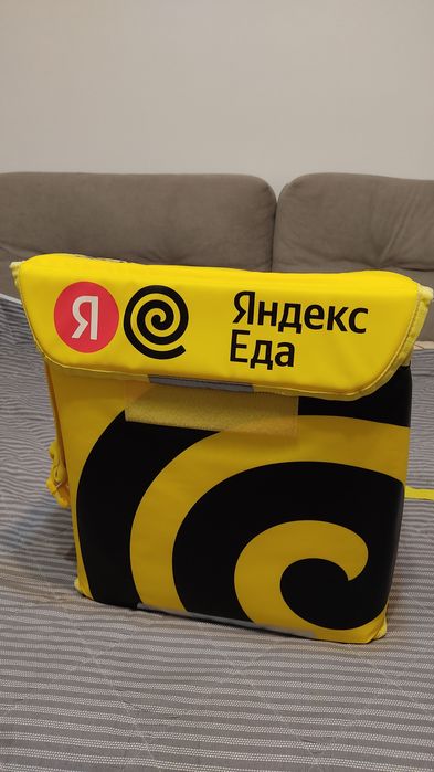 Сумка для курьерской работы.