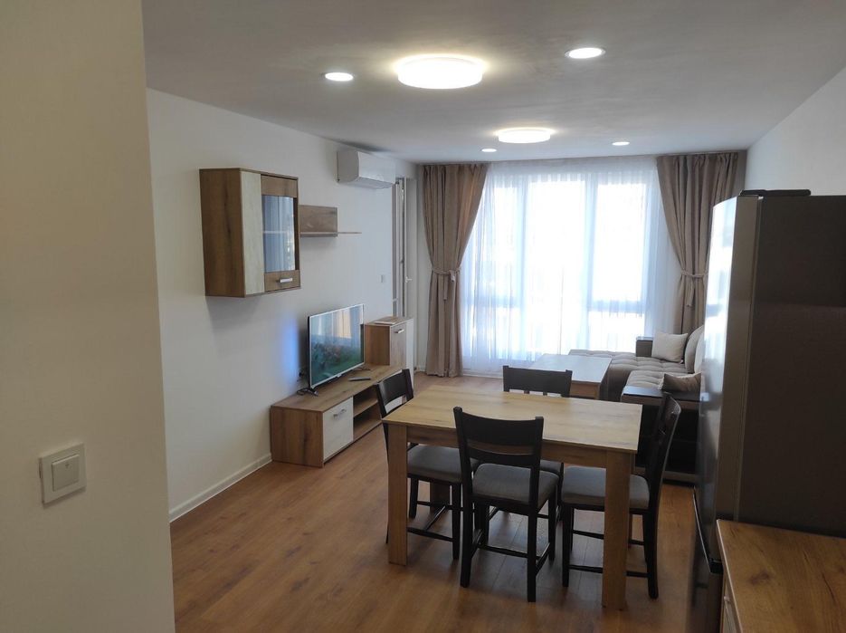 Дава се под наем Двустаен апартамент в Пловдив, Южен - 75 кв.м за 485 € - Снимка #1