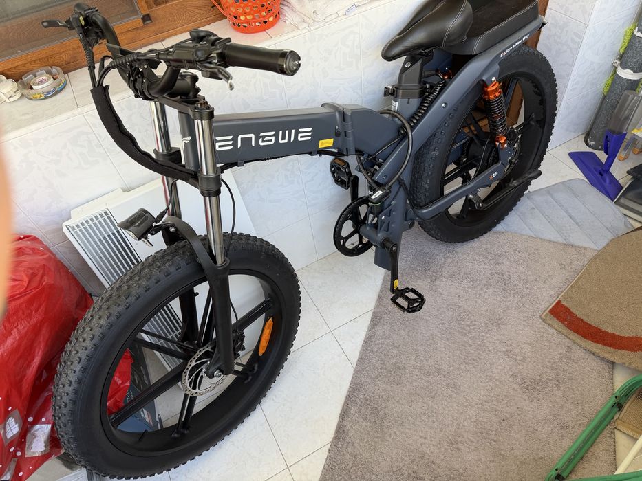 Продавам електрически велосипед ENGWE  X26