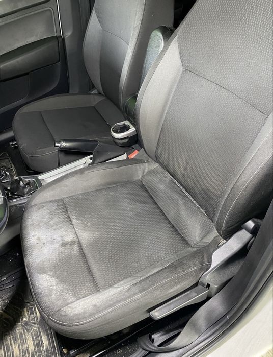 Ofer servici auto detailing auto !