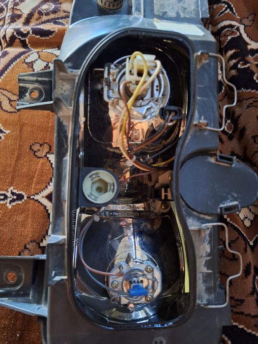 Фары мерседес атего