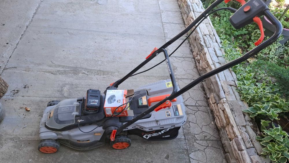 Акумулаторна косачка Daewoo, като нова!!!