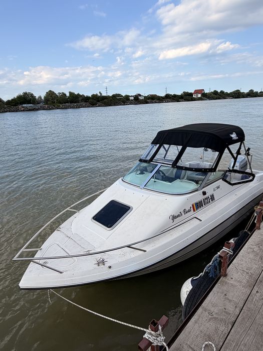 Barca Astromar 560