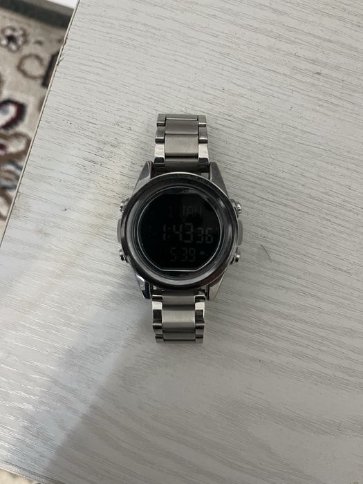 Продам часы skmel wr30m