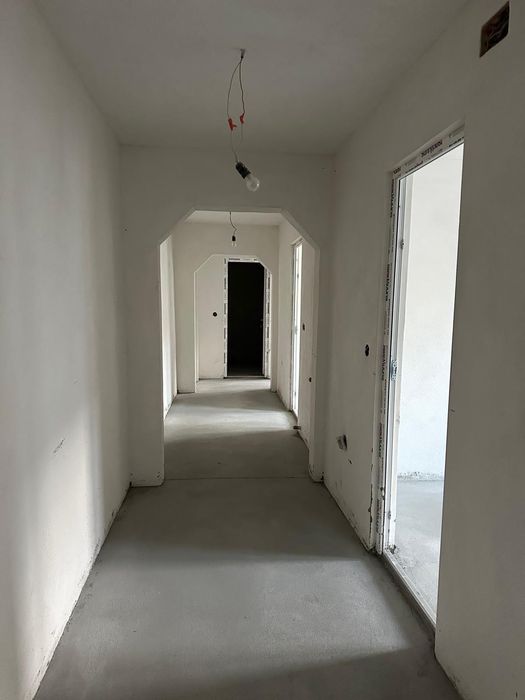 Apartment cu 3 camere de vanzare