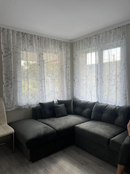 Ъглов диван сив спешно