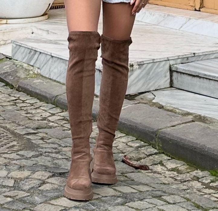 Велурени кафяви ботуши , чизми 39 номер