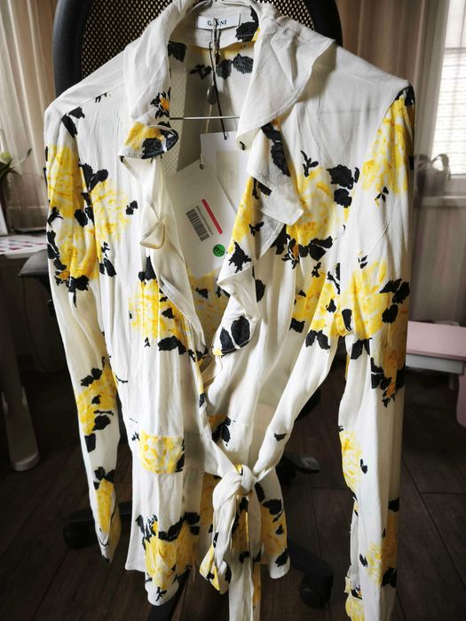 Многоцветна риза