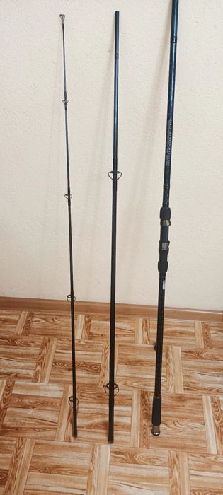 Продавам две въдици