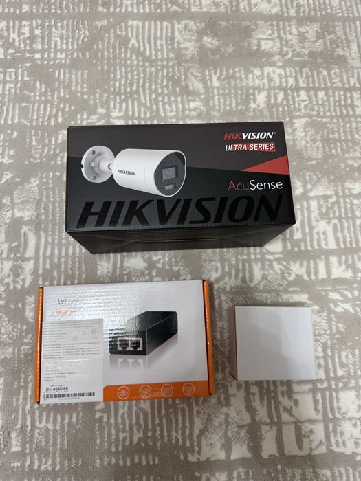 IP-камера Hikvision DS-2CD3043G2-IU Ultra Series