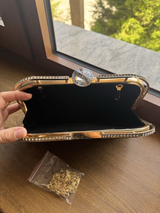 Сумка клатч сотилади холати янги ишлатилмаган