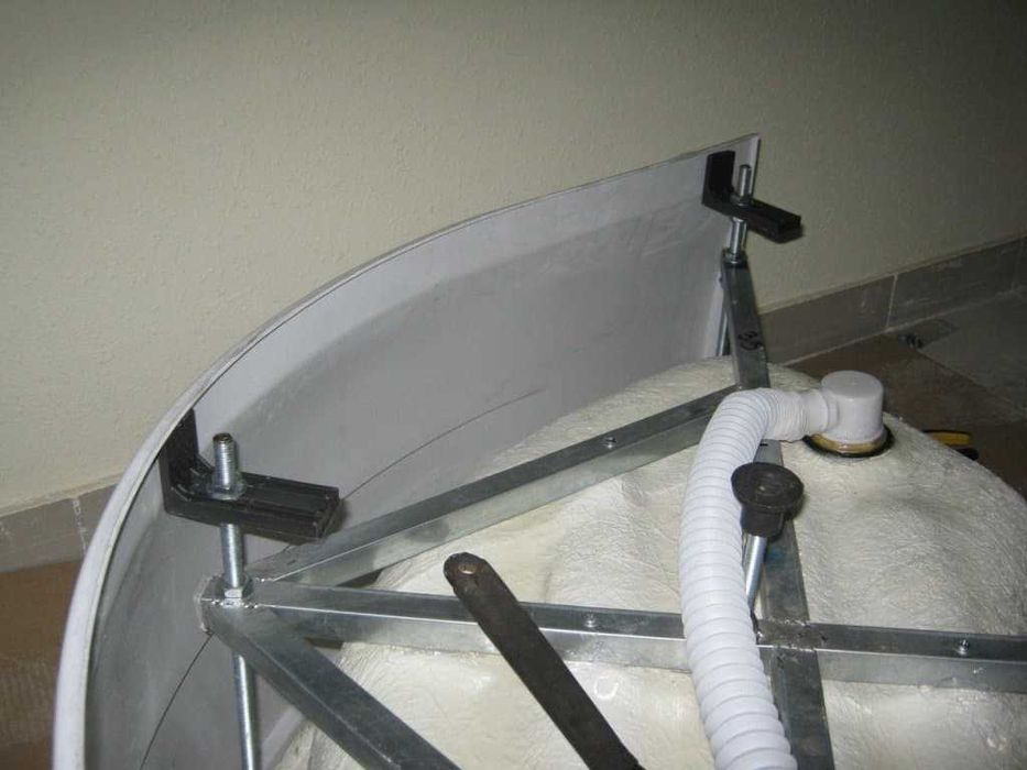 Сборка душевых кабин