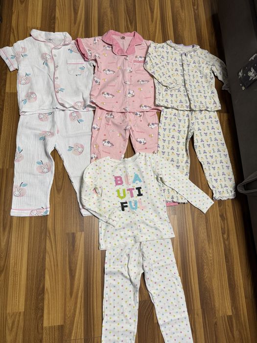 Футболки/лонгсливы на девочку 4-5 лет