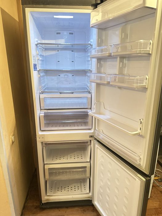 Продам холодилник