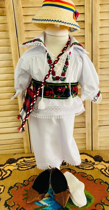 Costum popular pentru băiat de Maramureș complet