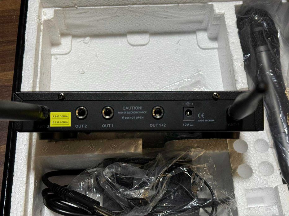 Безжични микрофони SP19S