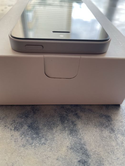 iphone 5se ..32 gb