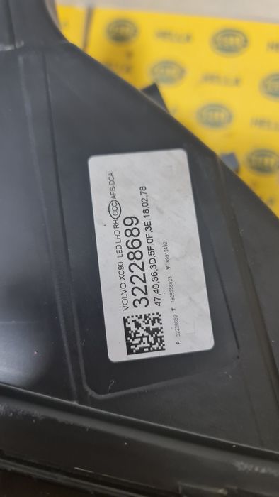 Far full led matrix active high beam Volvo XC90 2 II 32228689 modul