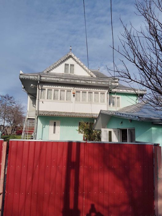 Casa de vanzare com sat Rosiesti sau schimb cu apartament