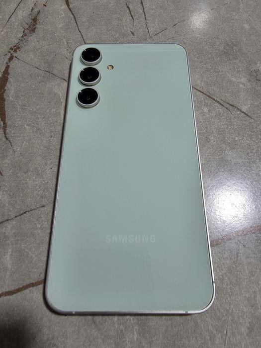 Samsung Galaxy S23 FE  8/256GB IDEAL