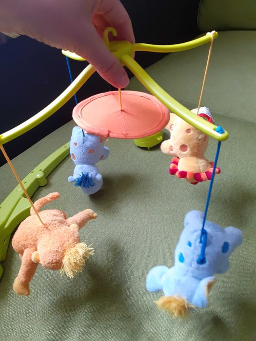 Играчка за кошара Babymoov + подарък възглавничка Babymoov