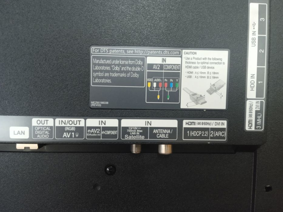 Продам телевизор на запчасти