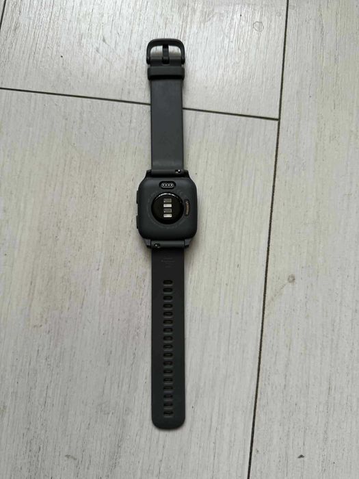 Garmin Venu Sq- смарт часовник