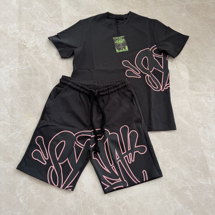 ПРОМОЦИЯ! Corteiz / Essentials / Syna World / Denim Tears / Nike Tech Fleece / Sp5der / Stussy / Trapstar Летни Екипи Комплекти