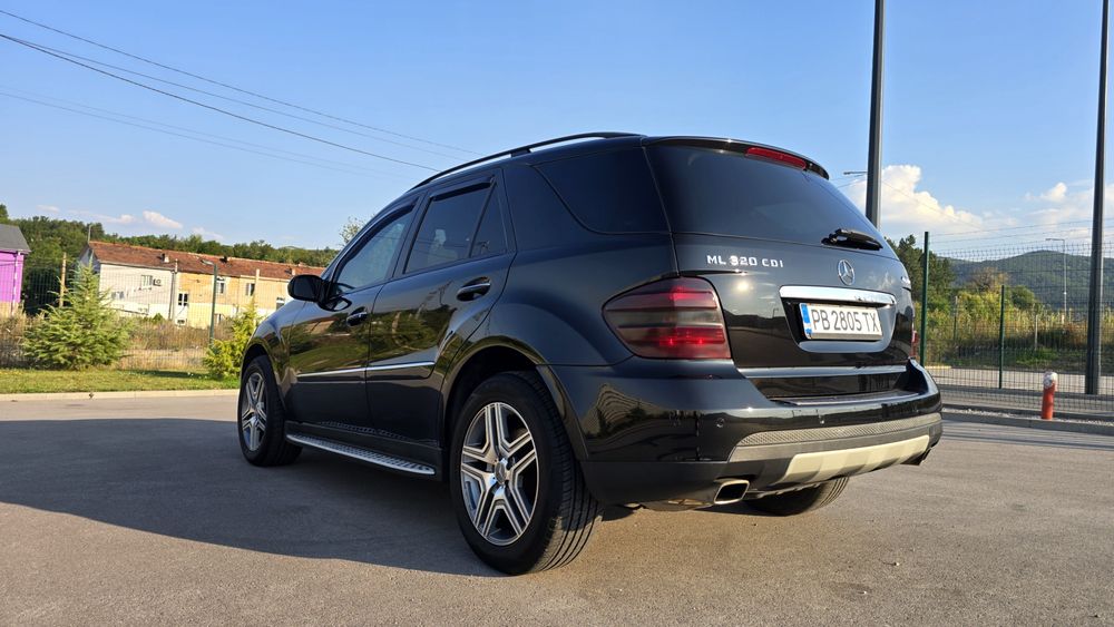 Mercedes-Benz ML 320 Sport Black