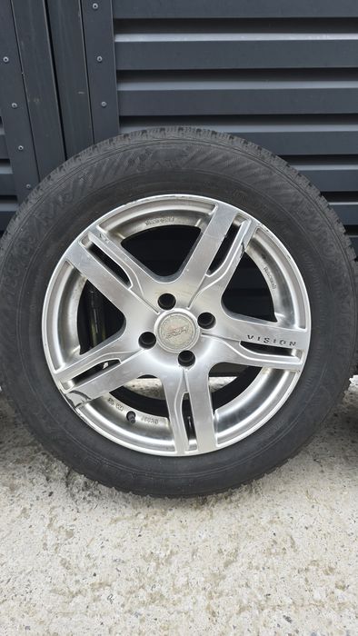 Гуми 185/65R15 с алуминиеви джанти 4x100