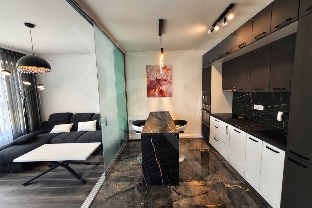Продава се Двустаен апартамент в Бургас, Славейков - 80 кв.м за 2975 €/кв.м - Снимка #4