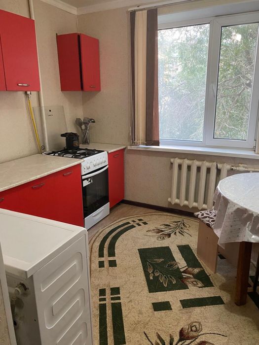 Сдам 2 ком квартиру на долго