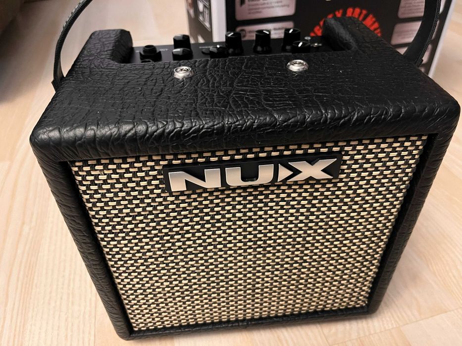 Amplif NUX Mighty 8 BT MKII cu bluetooth & aplicatie mobil