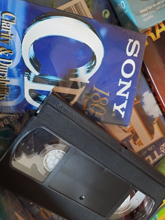 Casete video aproape noi