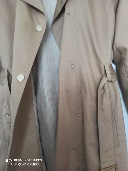 Дамски шлифер в бежово