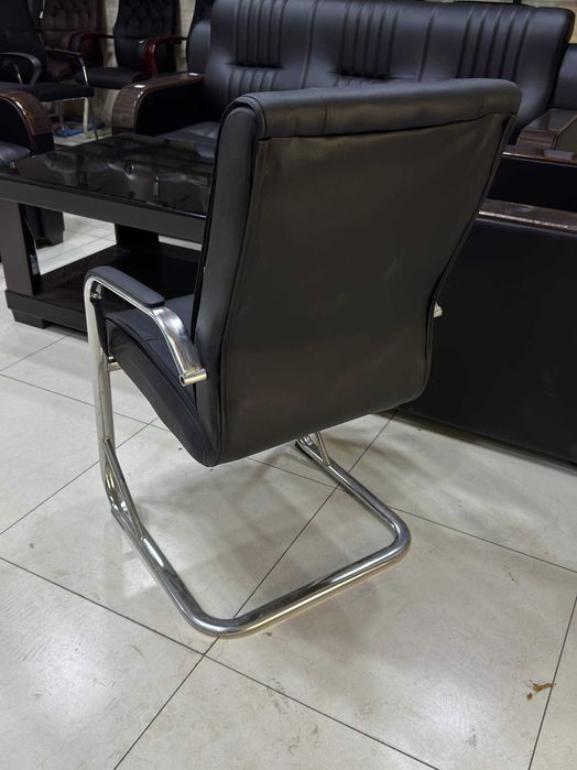 Офисное кресло — Комфорт и Стиль со склада