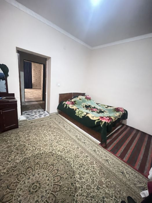 Срочно уй сотилади