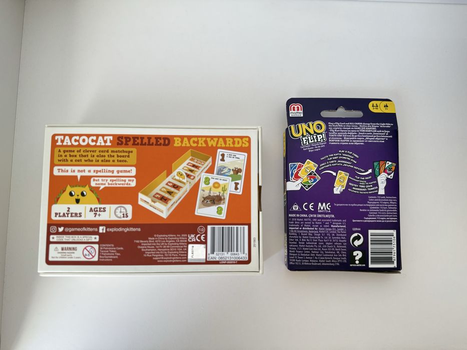 Настолни игри Tacocat spelled backwards и UNO flip експлодиращи котета