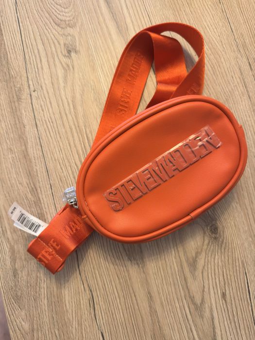 Steve Madden orange belt bag чисто нова