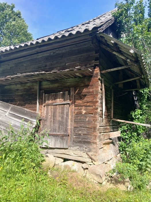 Vand lemn vechi din constructii