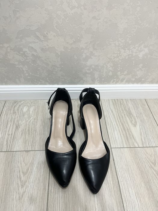 Туфли вечерние 38 размер