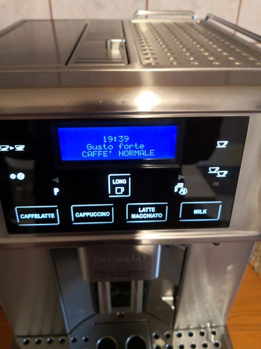 Expresor delonghi magnifica 6700