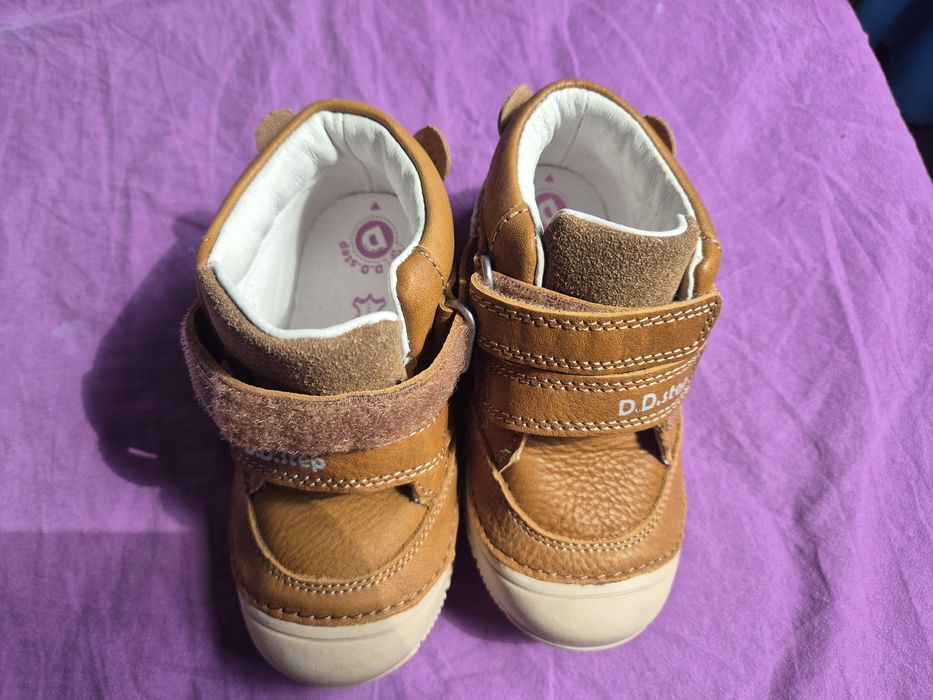 Vand incaltaminte DD Step, marimea 25, din piele, noi
