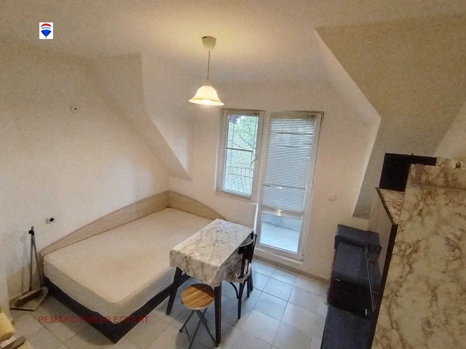 Дава се под наем Ателие в Русе, Хъшове - 20 кв.м за 147.9 € - Снимка #1